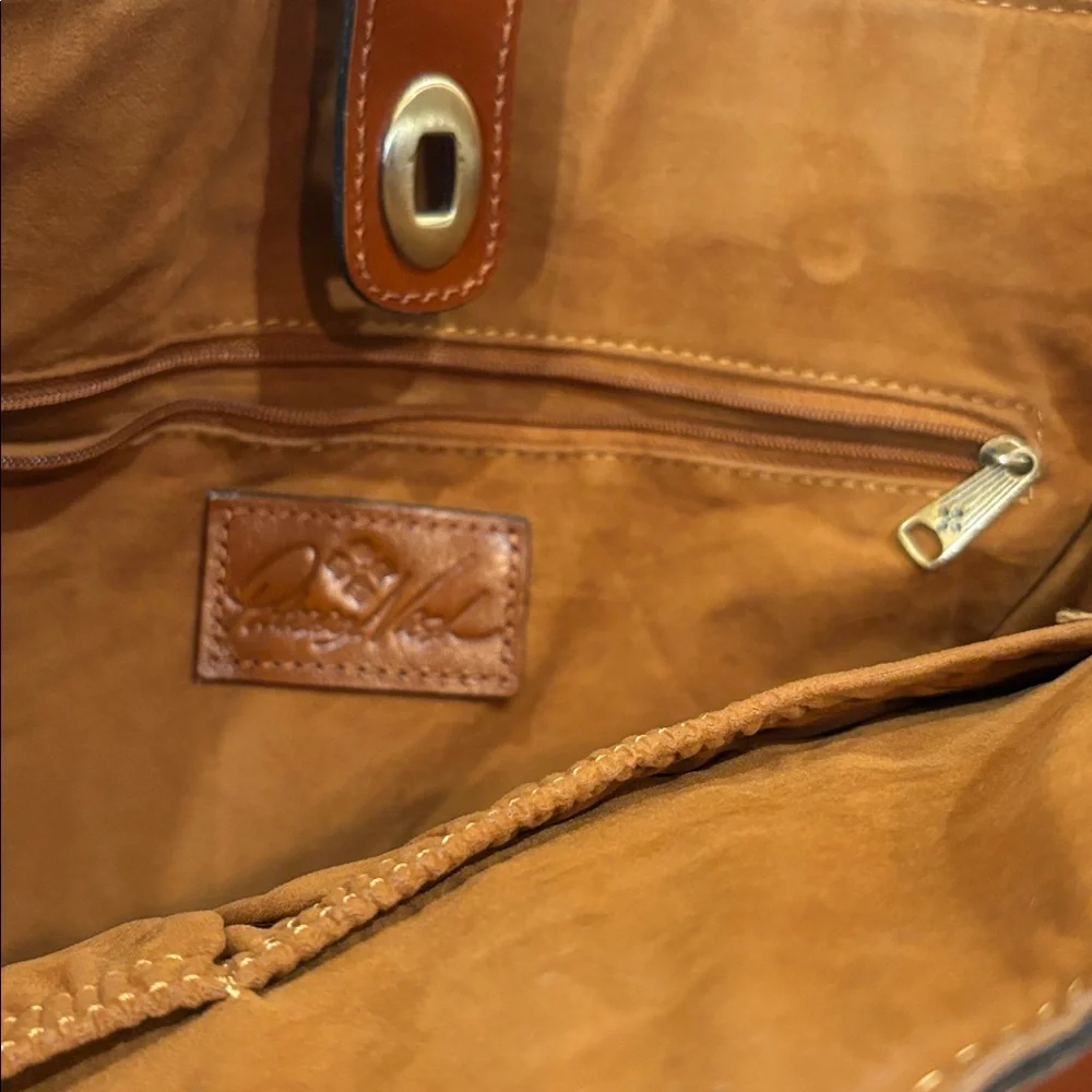 Patricia Nash Elegant Brown Leather Tote Bag - Picture 3 of 3